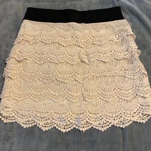White knit skirt